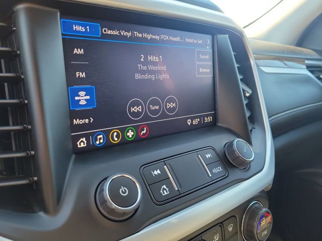 Used 2023 GMC Acadia SLE w/ Driver Convenience Package FWD image 21