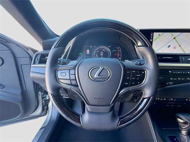 Used 2019 Lexus ES 300h image 39