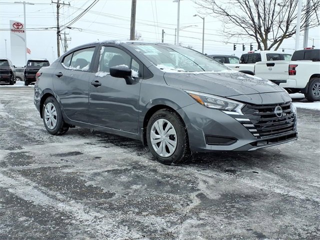 New 2025 Nissan Versa S w/ Trunk Package image 3
