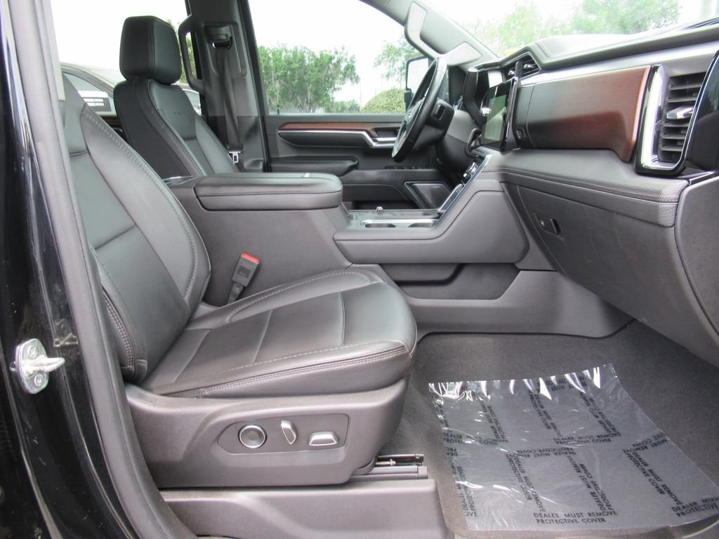 Used 2024 GMC Sierra 2500 Denali w/ Denali Reserve Package AWD/4WD image 10