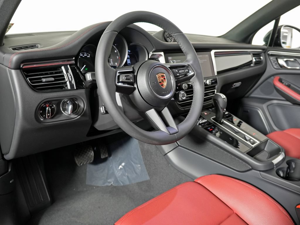 New 2026 Porsche Macan S AWD/4WD image 4