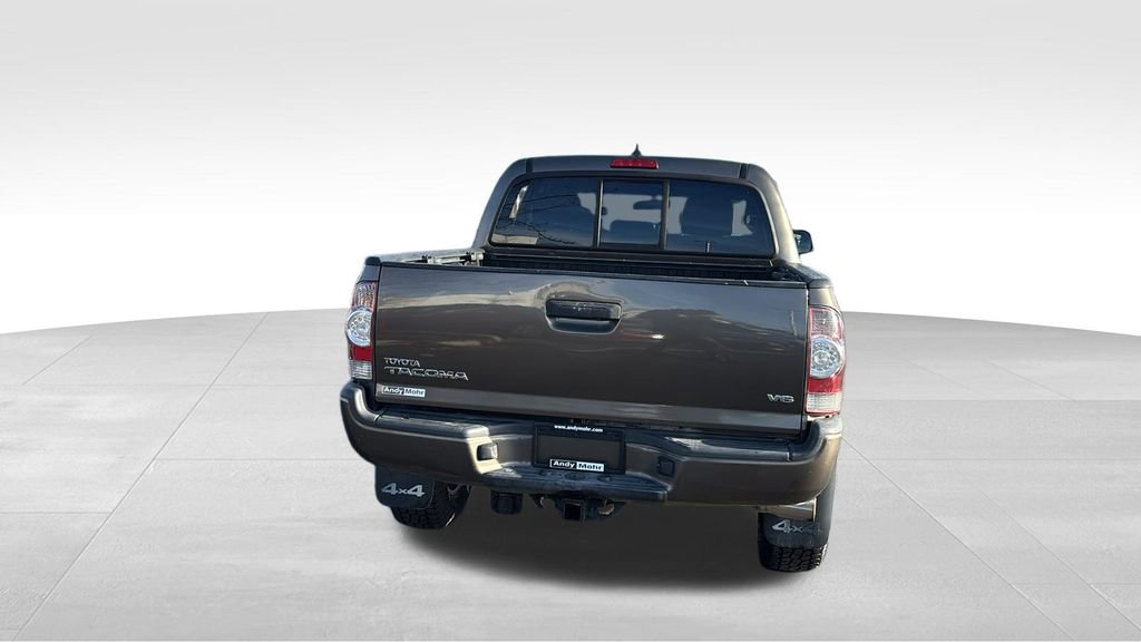 Used 2015 Toyota Tacoma Base image 6