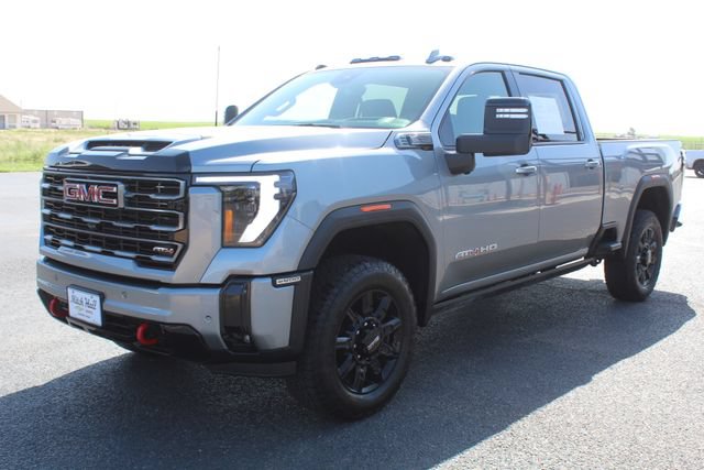 Used 2025 GMC Sierra 2500 AT4 w/ AT4 Premium Plus Package AWD/4WD image 8