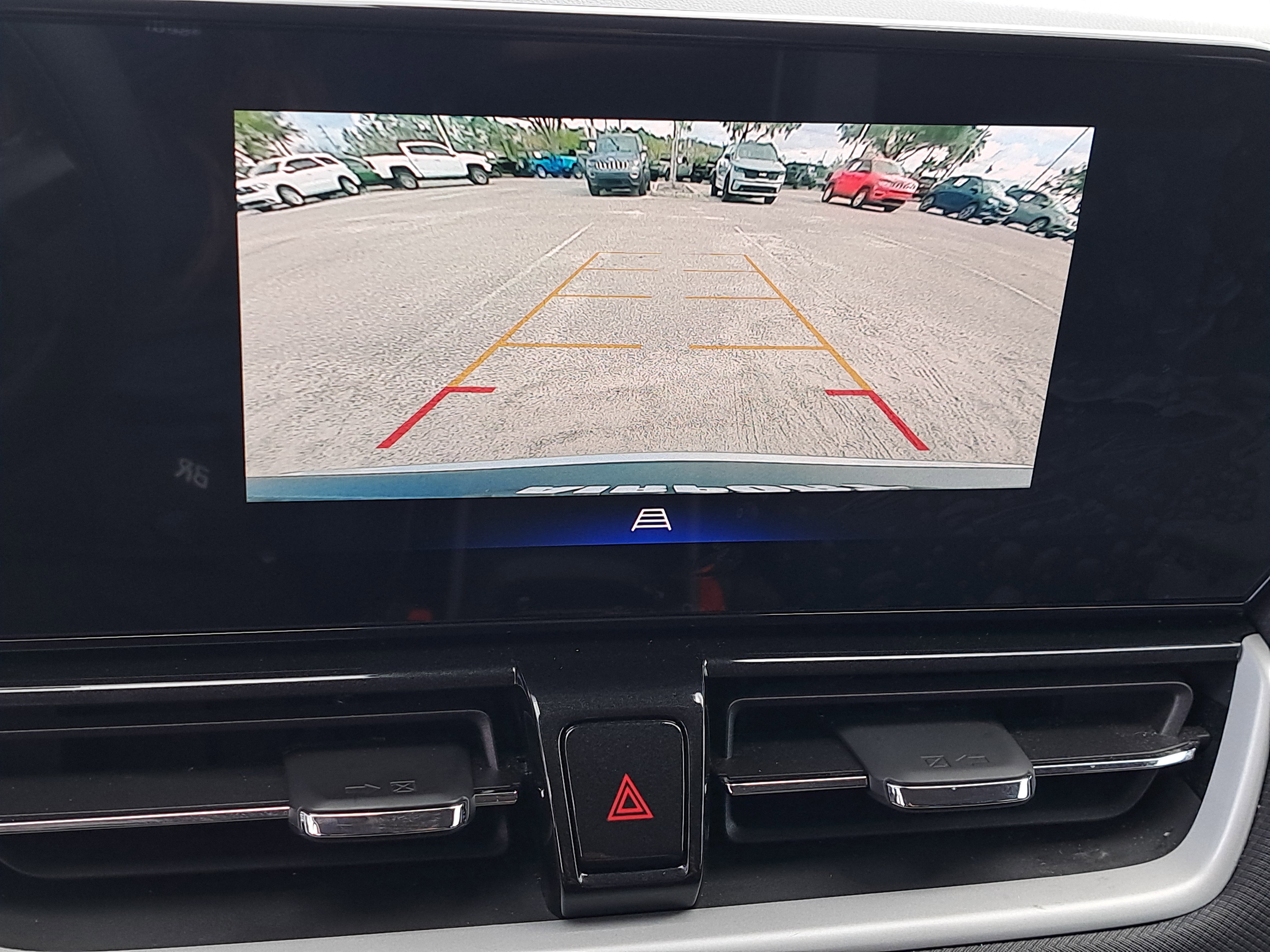 Used 2024 Chevrolet TrailBlazer LT w/ Driver Confidence Package image 24