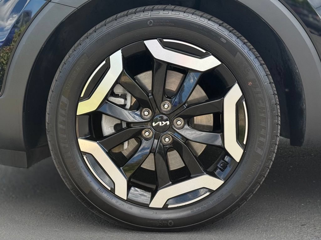 Used 2024 Kia Telluride EX AWD/4WD image 9