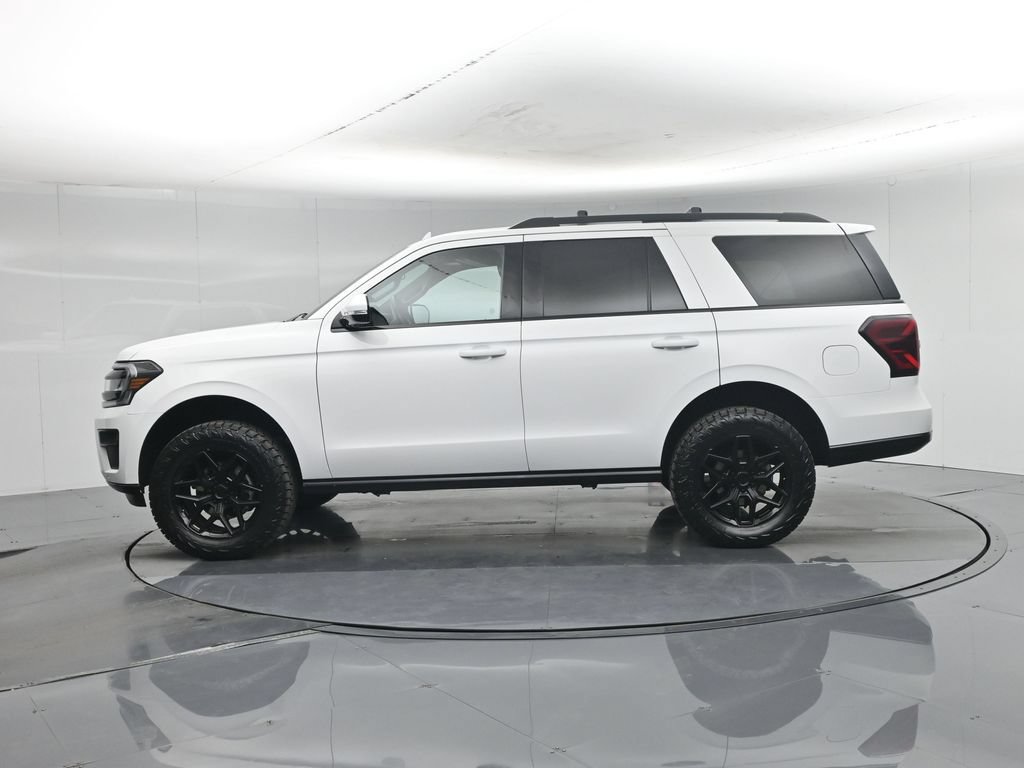 Used 2024 Ford Expedition Limited AWD/4WD image 31