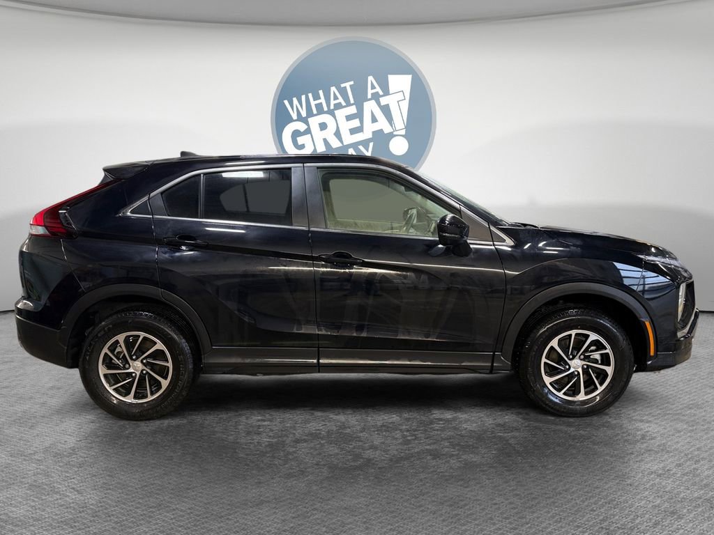 Used 2025 Mitsubishi Eclipse Cross ES image 2