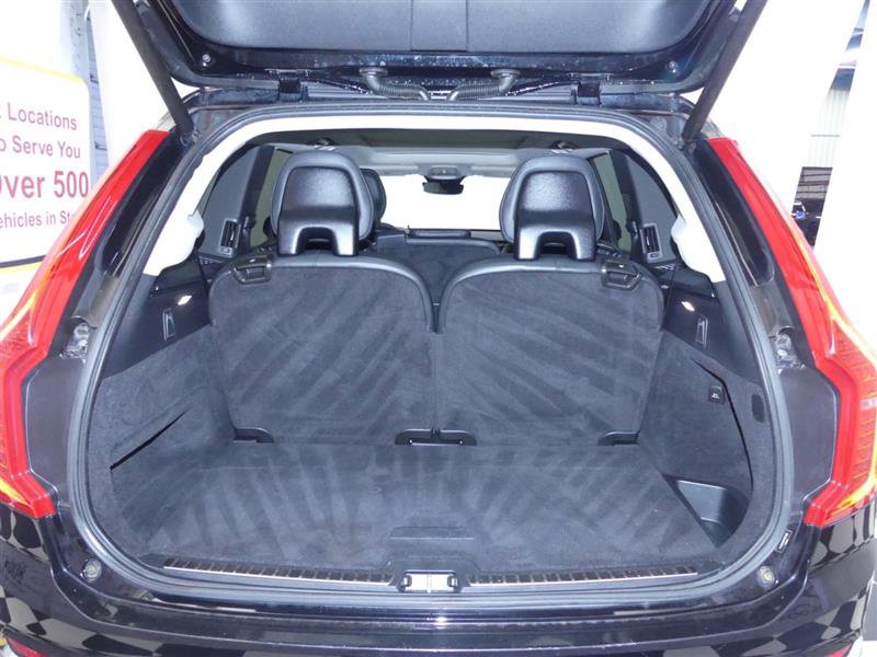Used 2023 Volvo XC90 T8 Plus AWD/4WD image 29