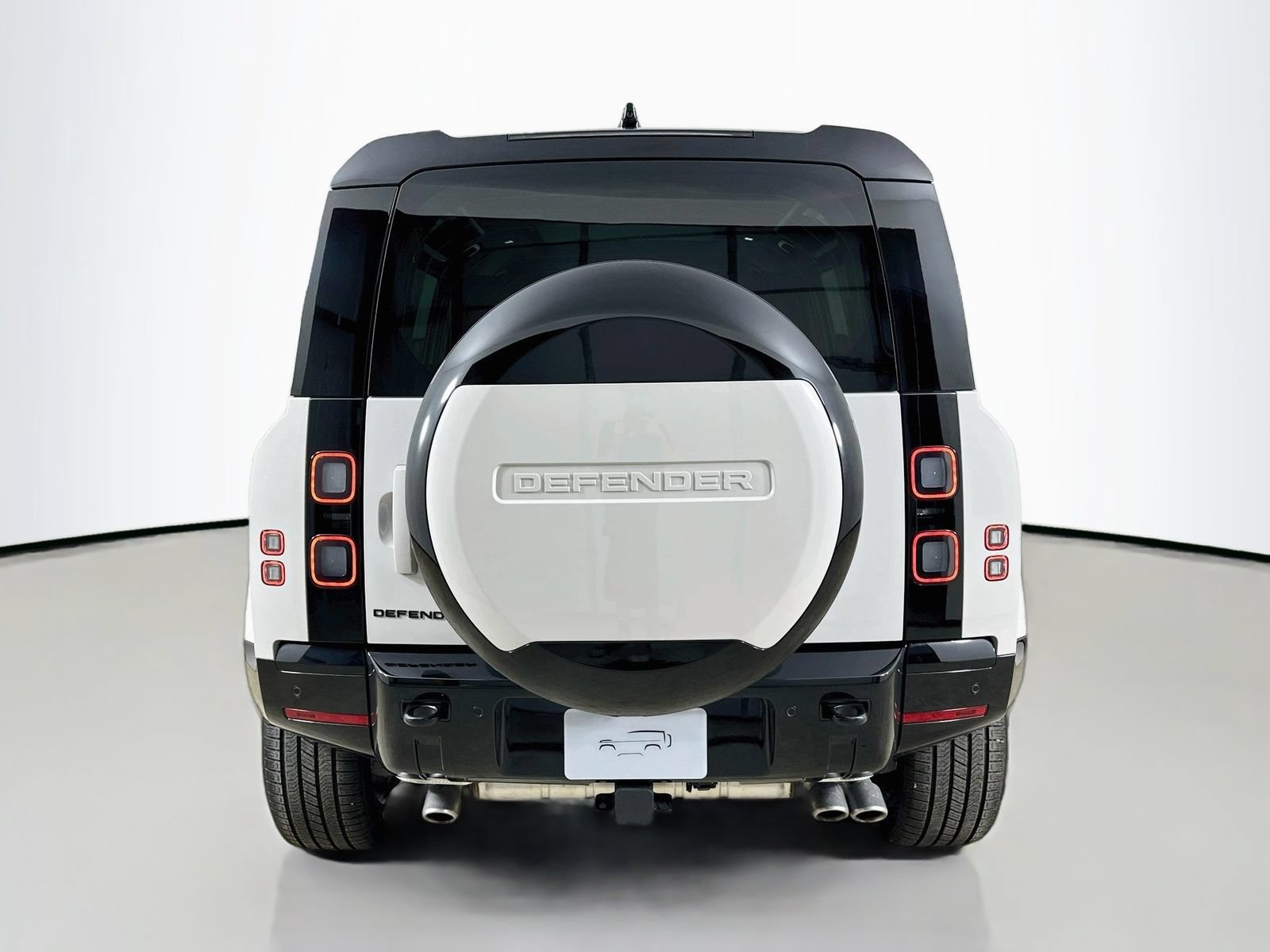 New 2026 Land Rover Defender 110 X-Dynamic SE AWD/4WD image 6