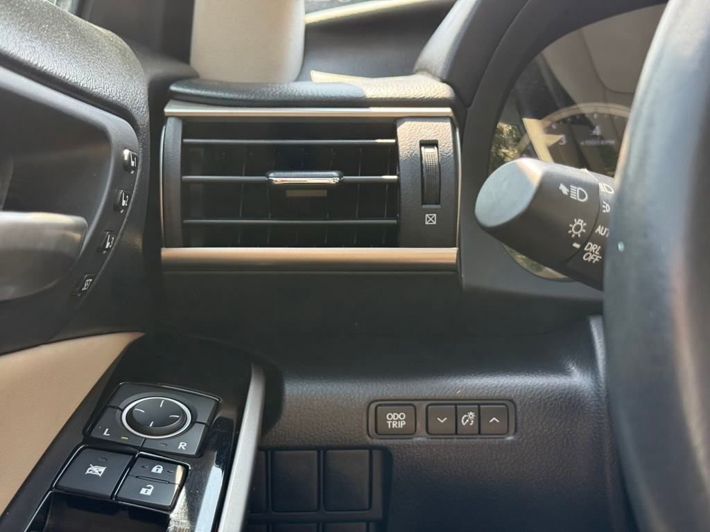 Used 2019 Lexus IS 300 w/ Premium Package RWD image 26