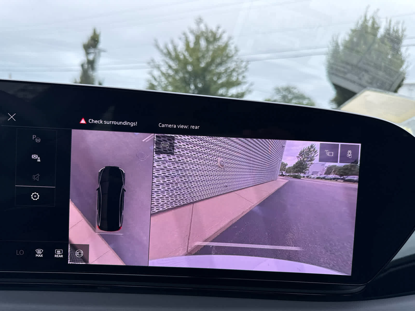 New 2025 Audi A6 e-tron Premium Plus image 23
