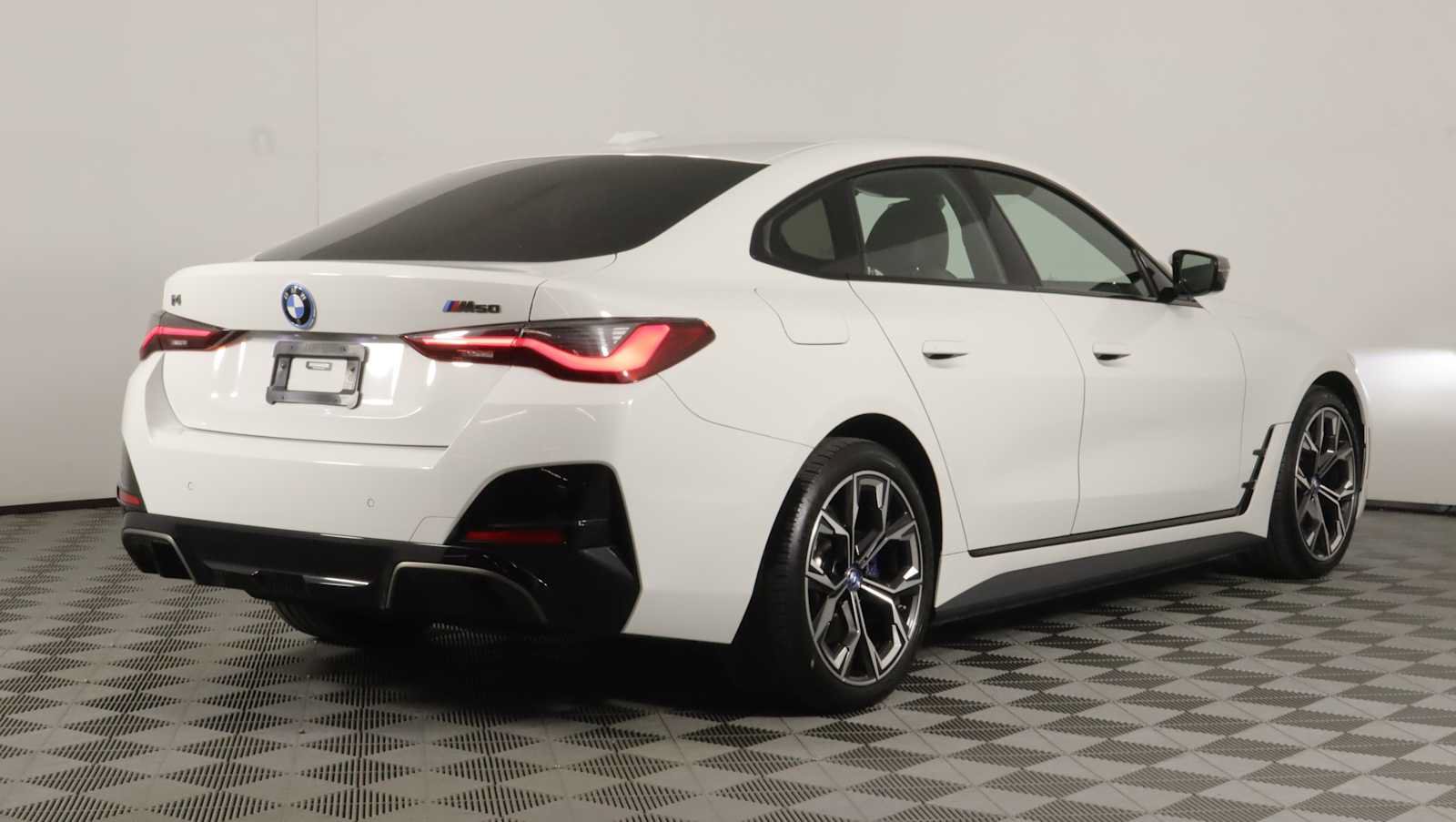 Used 2022 BMW i4 M50 w/ Premium Package AWD/4WD image 6