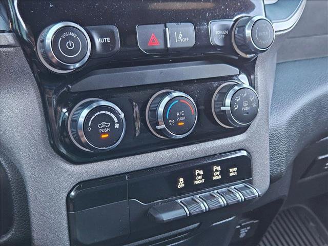 Used 2025 RAM 1500 Warlock AWD/4WD image 19