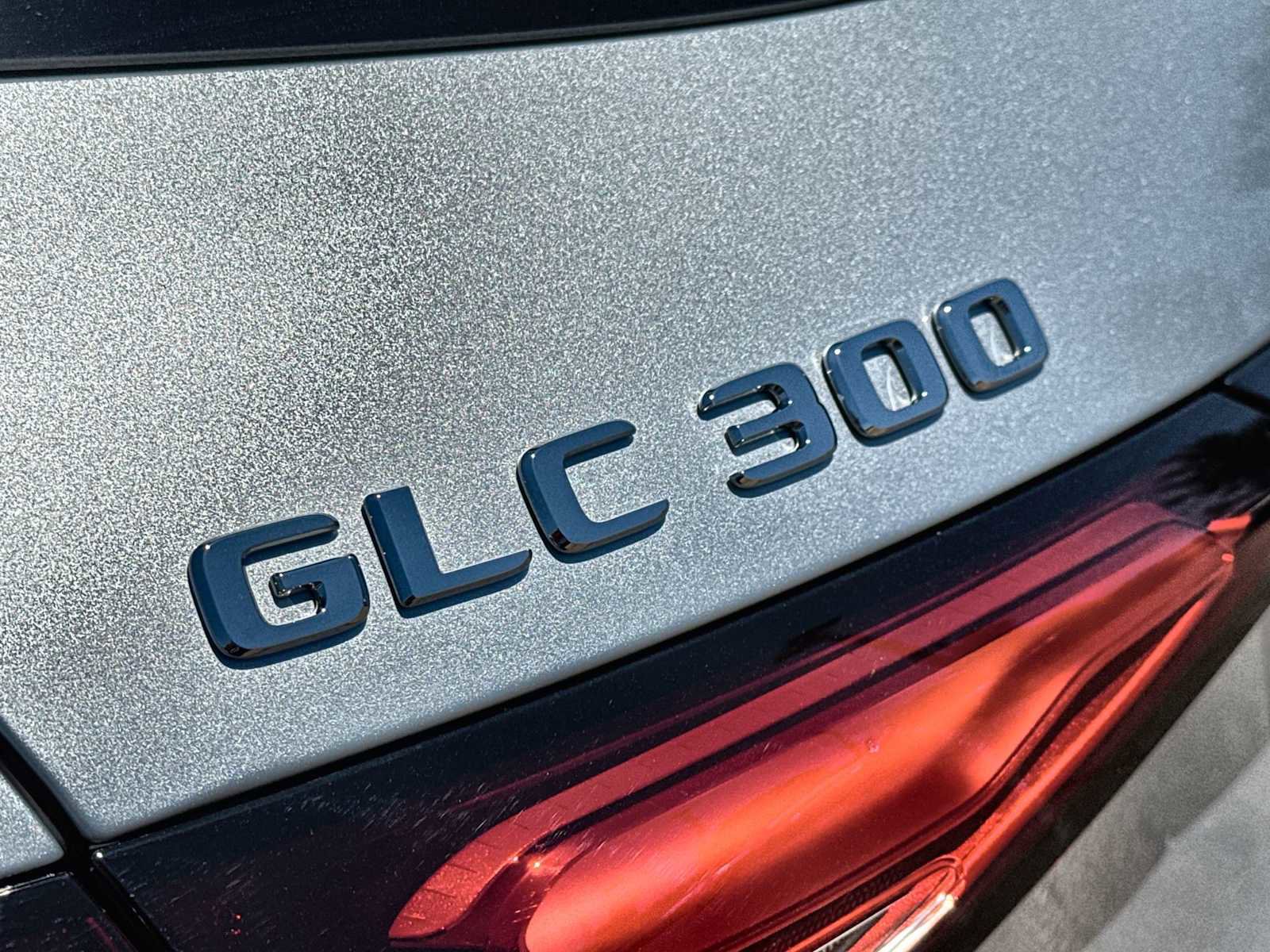 Used 2026 Mercedes-Benz GLC 300 4MATIC image 15