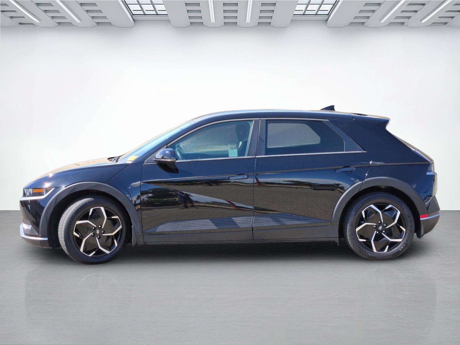 Certified 2024 Hyundai Ioniq 5 SEL RWD image 7