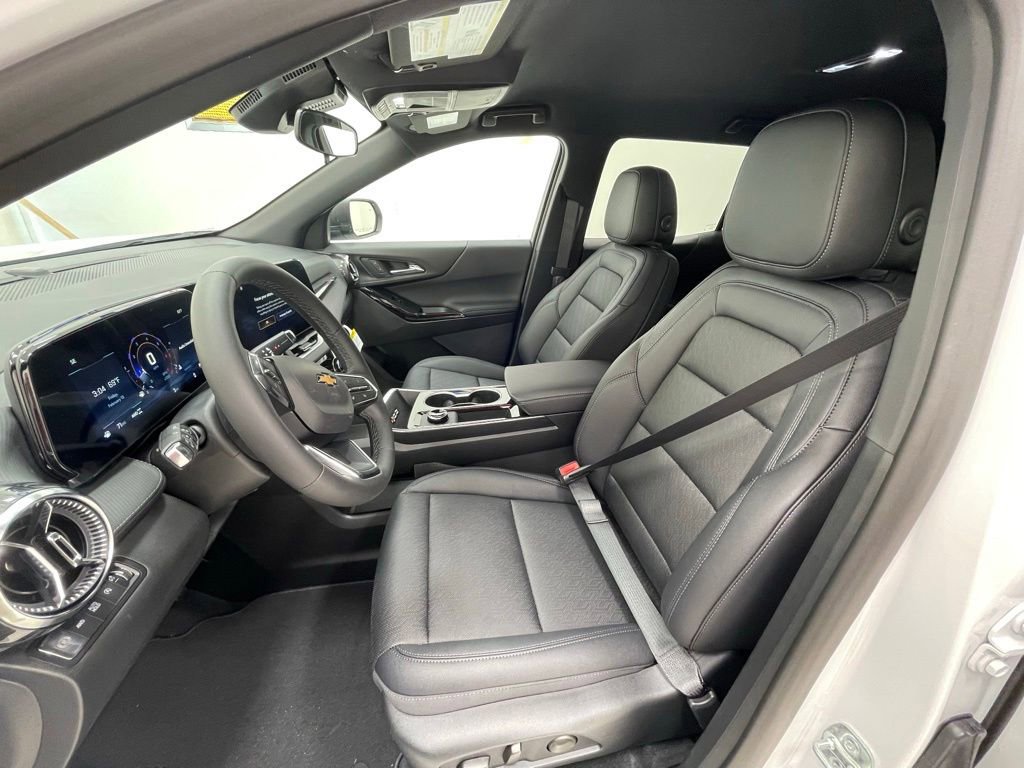 New 2026 Chevrolet Equinox LT image 16