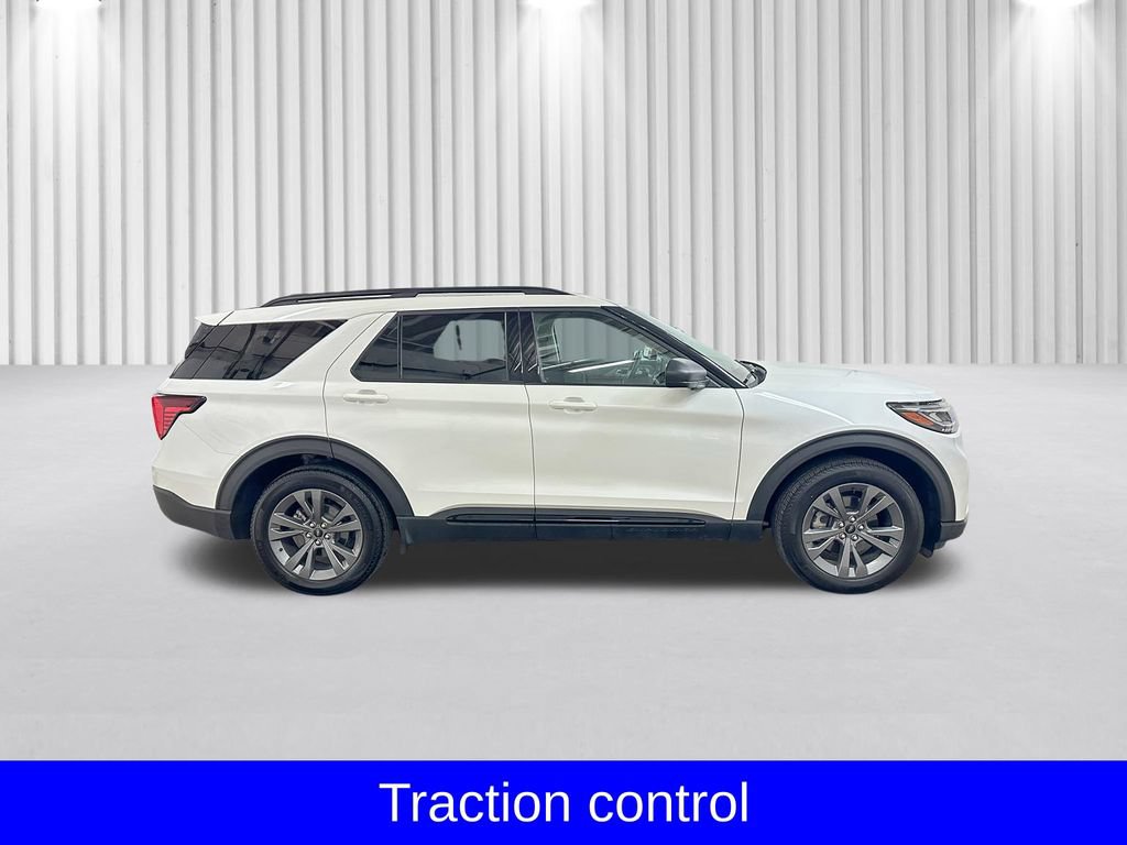 Used 2026 Ford Explorer Active w/ Active Comfort Package AWD/4WD image 5