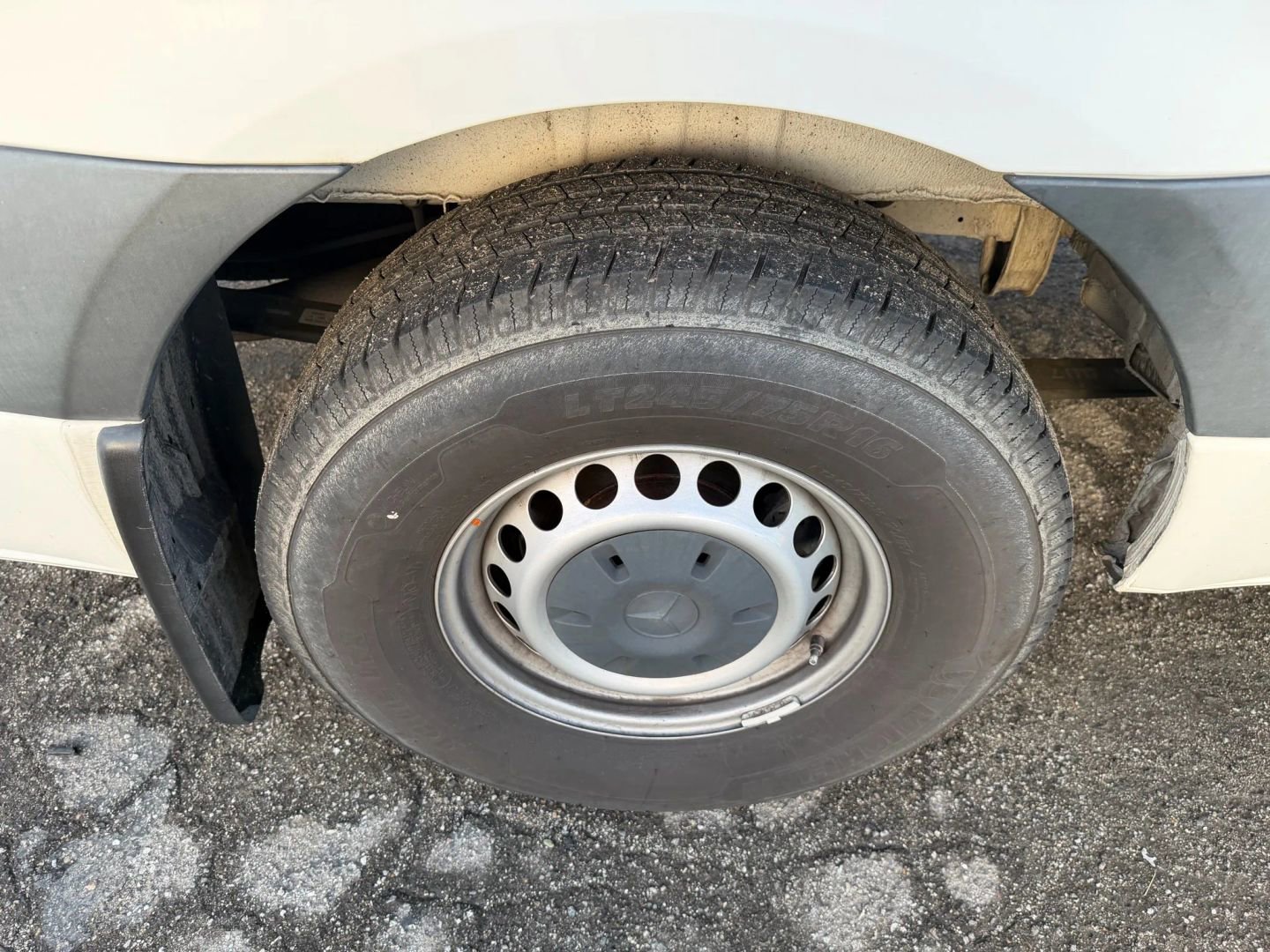 Used 2020 Mercedes-Benz Sprinter 2500 image 54