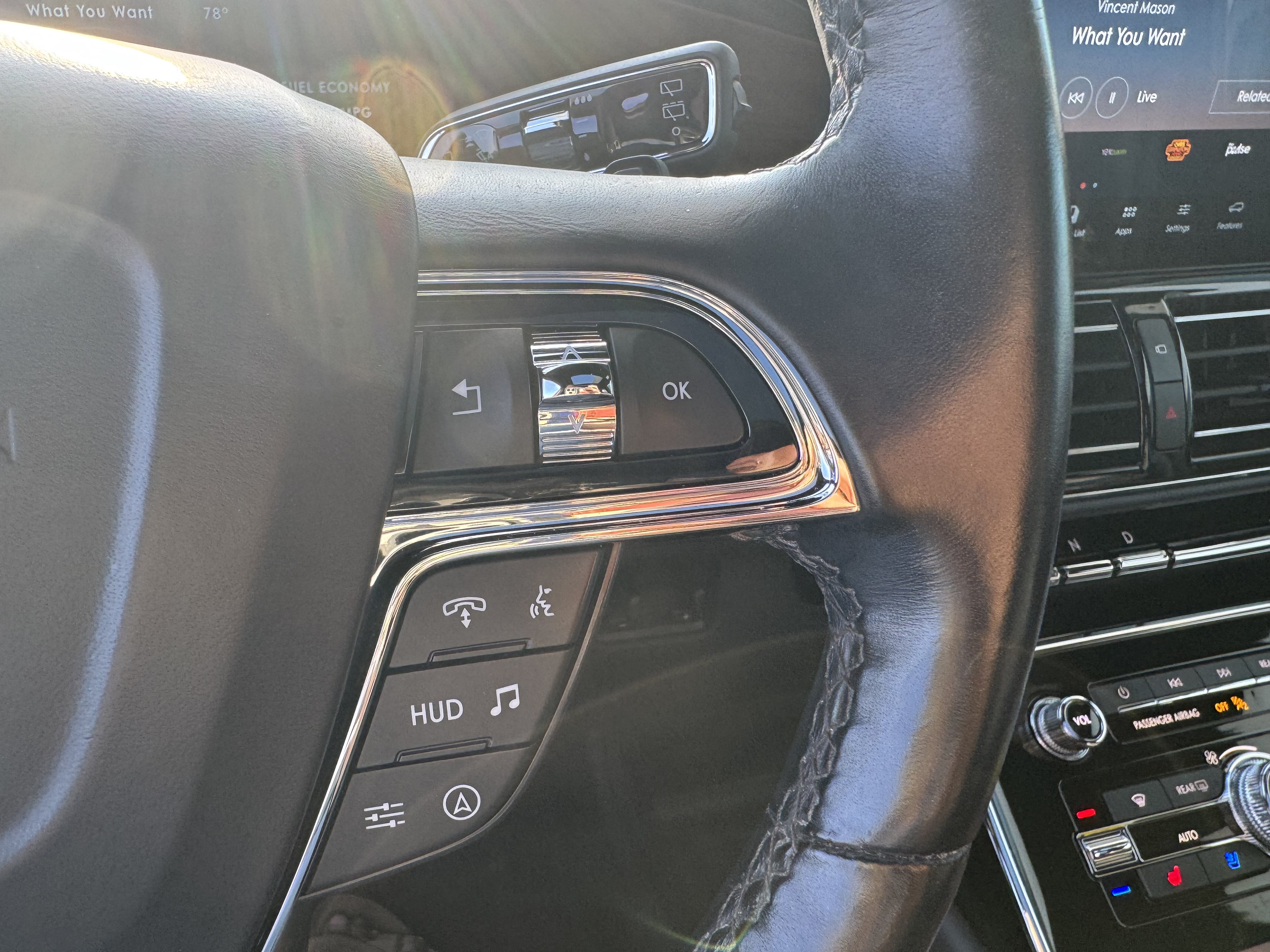Used 2023 Lincoln Navigator Reserve AWD/4WD image 13