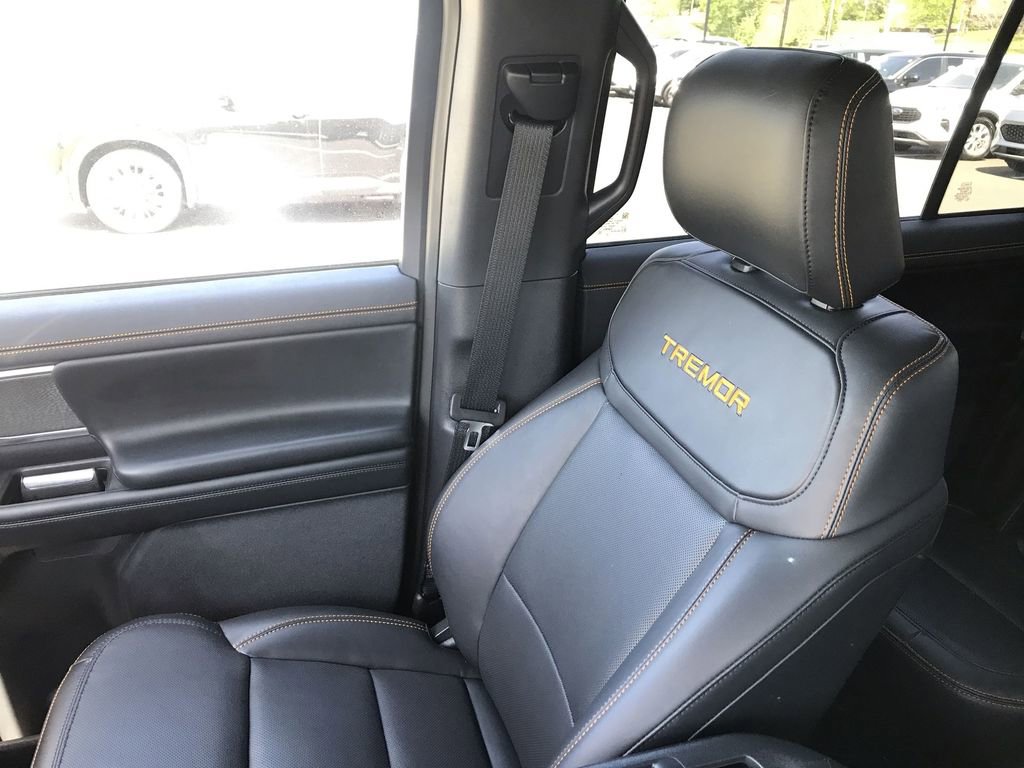 Used 2025 Ford Expedition Tremor image 25