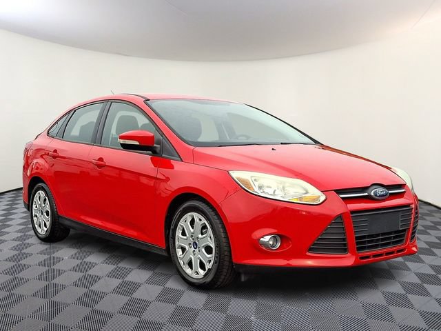 Used 2012 Ford Focus SE w/ SE Winter Pkg