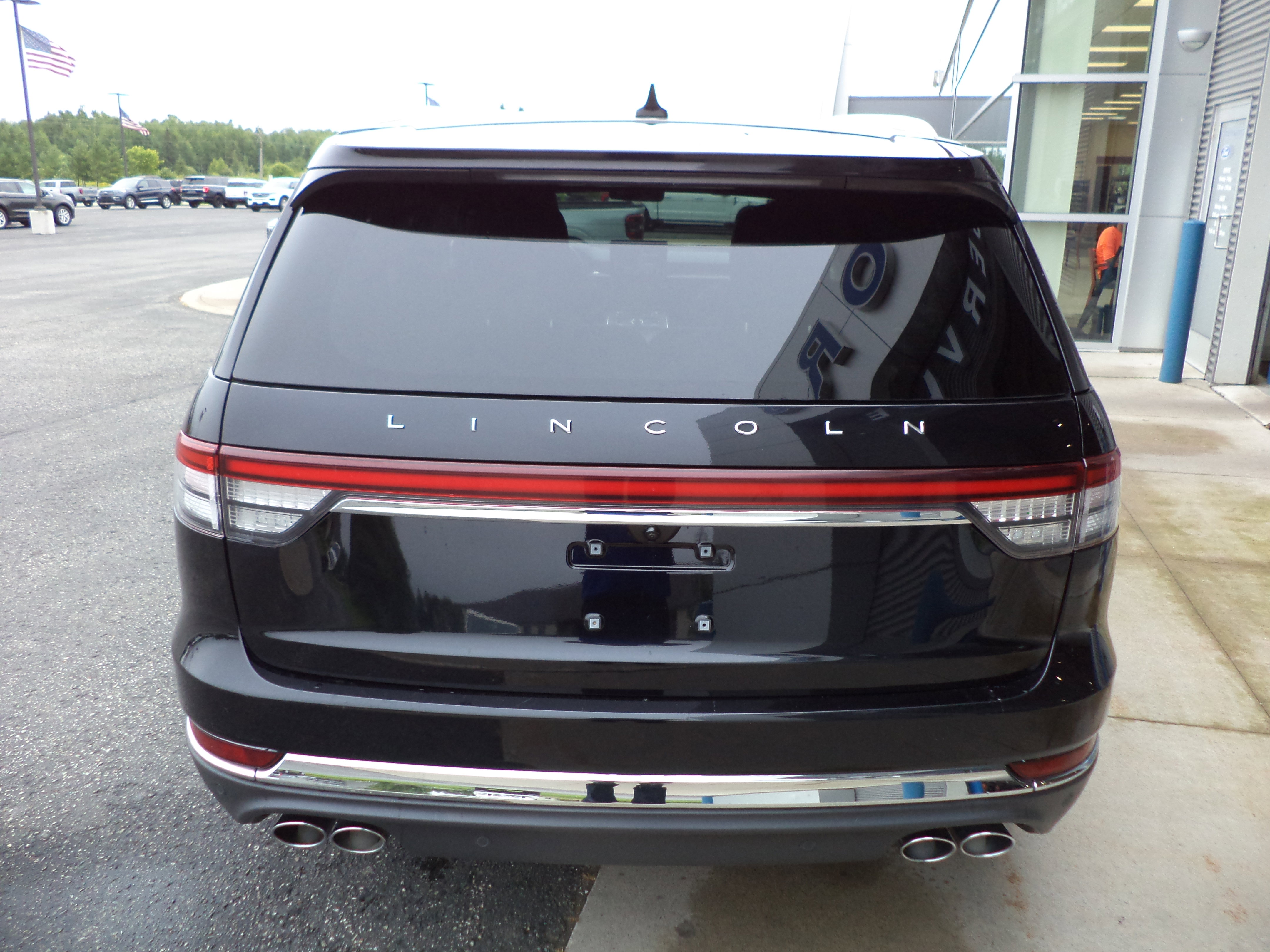 Used 2022 Lincoln Aviator Reserve image 5