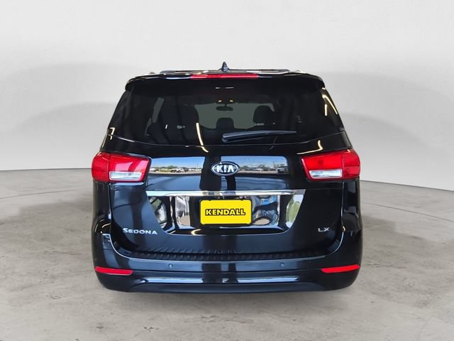 Used 2017 Kia Sedona LX w/ LX Essentials Premium Package FWD image 6