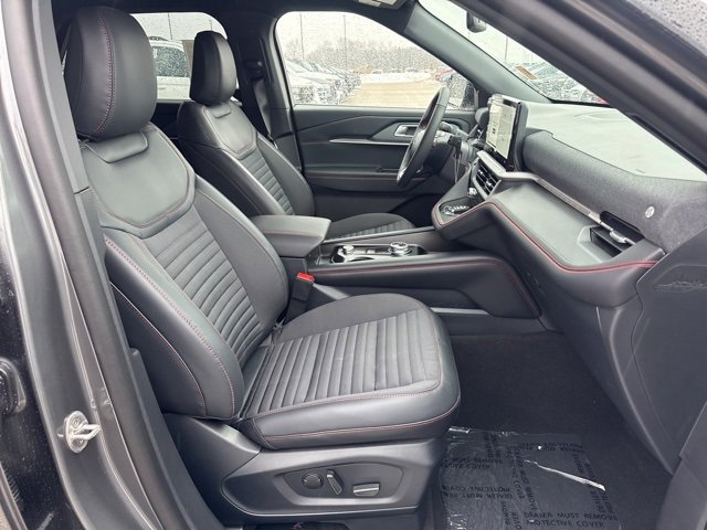 New 2026 Ford Explorer ST-Line w/ ST-Line Street Pack image 17