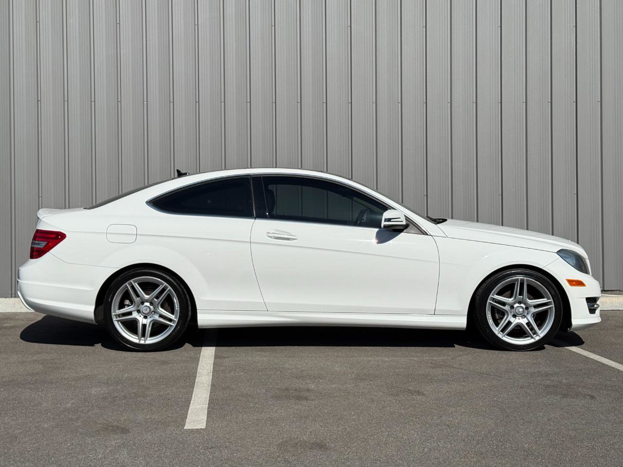 Used 2015 Mercedes-Benz C 250 Coupe image 4