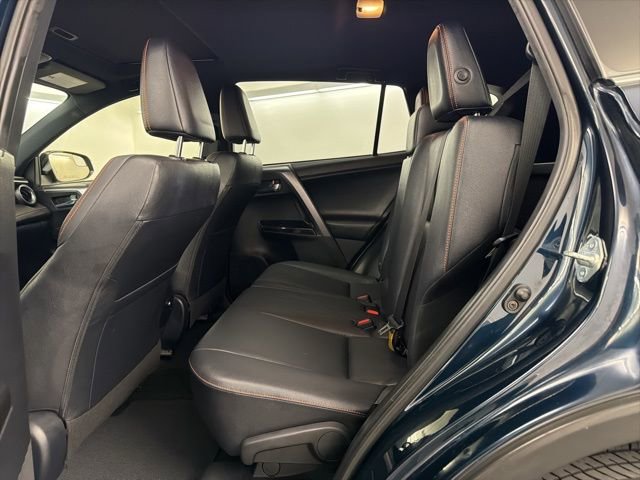 Used 2017 Toyota RAV4 SE image 14