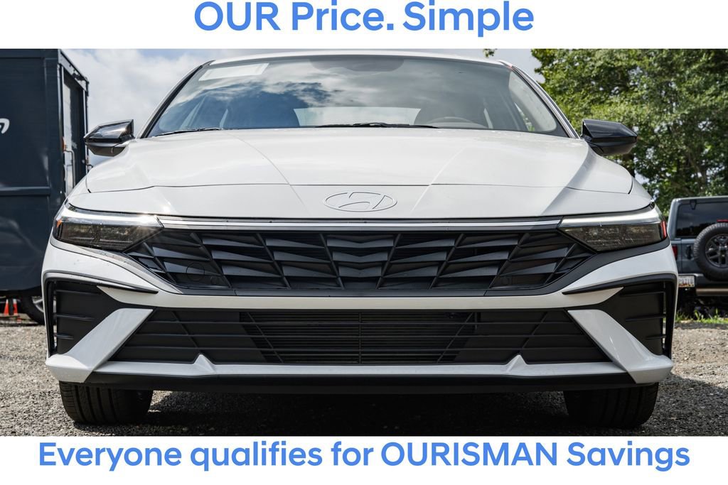 New 2025 Hyundai Elantra Sport image 2