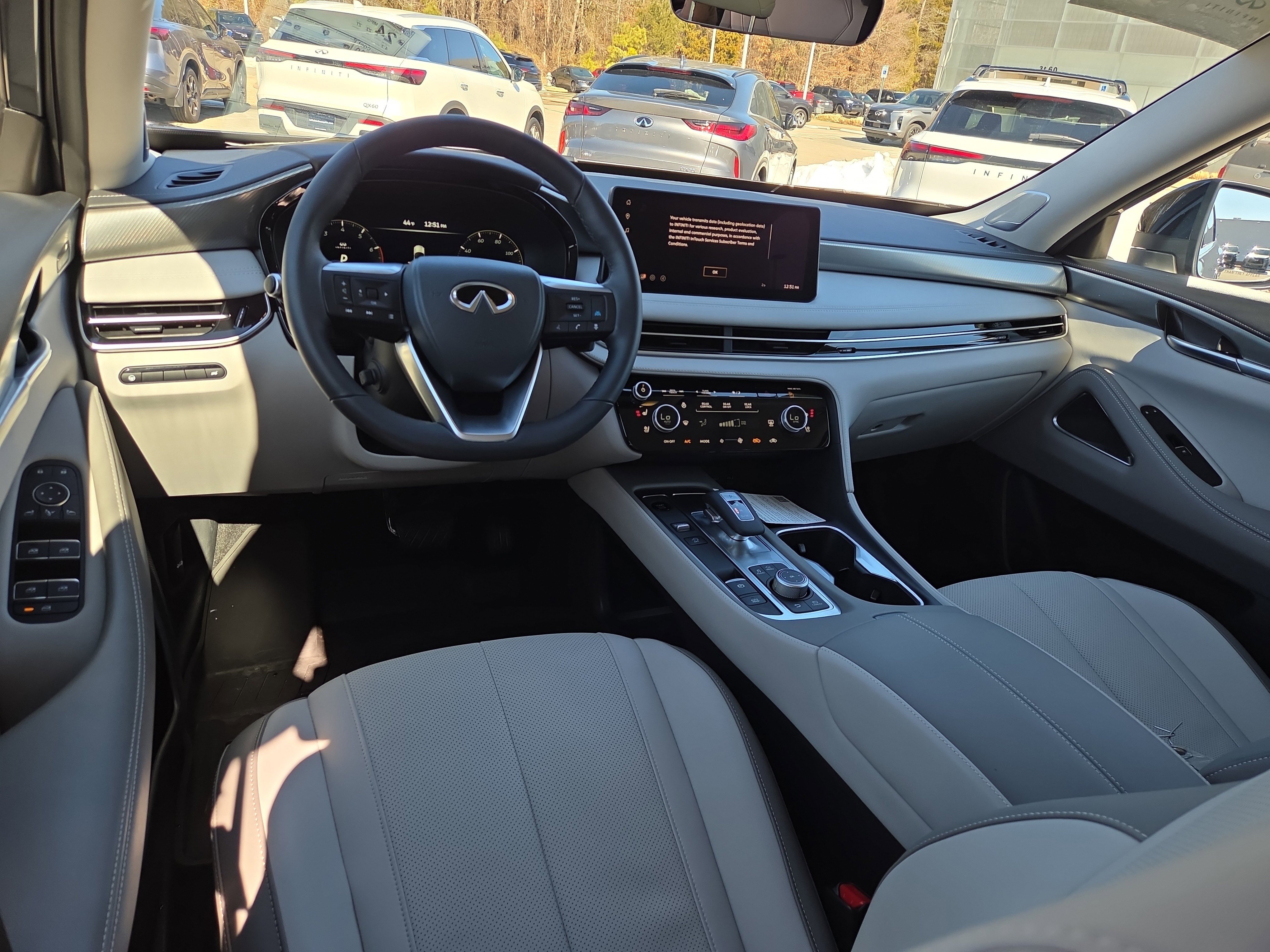 Used 2026 INFINITI QX60 Luxe w/ Cargo Package image 8