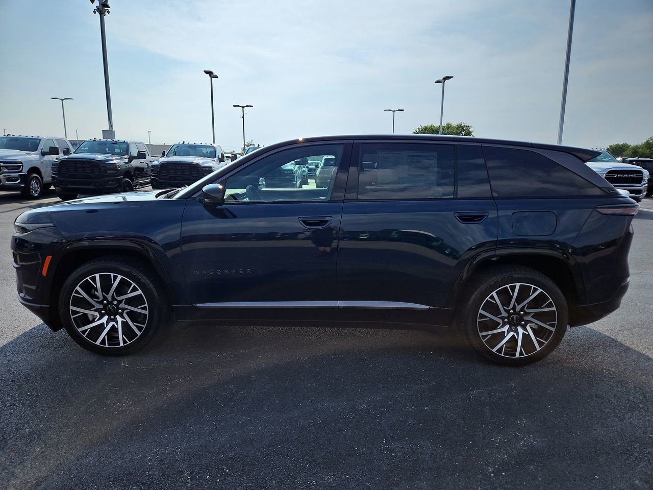 New 2025 Jeep Wagoneer S Limited image 4