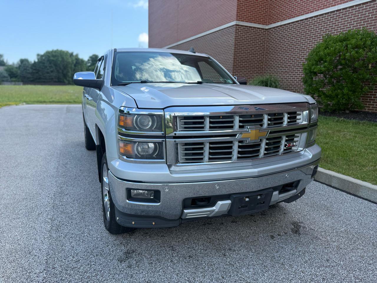 Used 2015 Chevrolet Silverado 1500 LTZ Z71 w/ LTZ Plus Package AWD/4WD image 21
