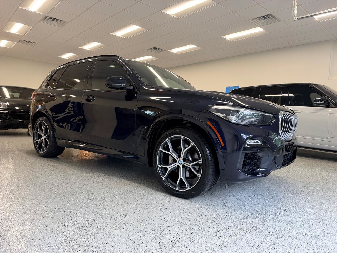 Used 2019 BMW X5 xDrive40i w/ M Sport Package AWD/4WD image 10