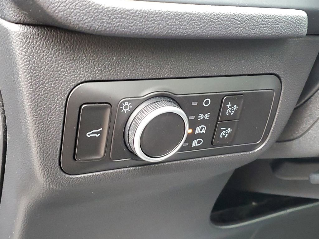 New 2025 Ford Escape Active w/ Active Premium Tech Pack image 11