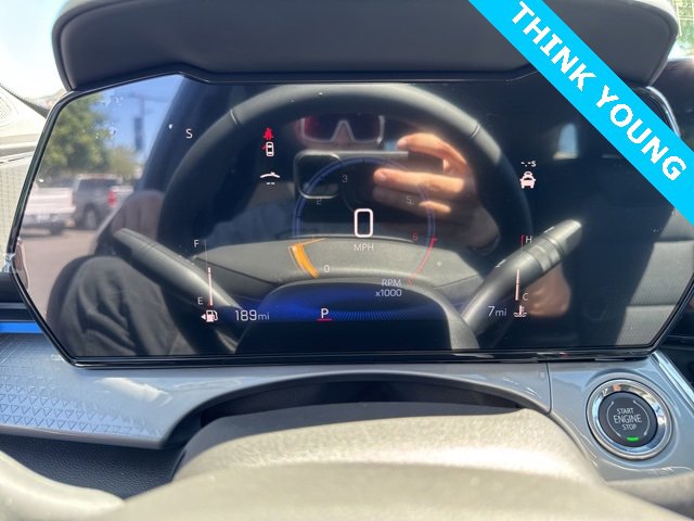 New 2025 Chevrolet Trax LT w/ Sunroof Package image 16