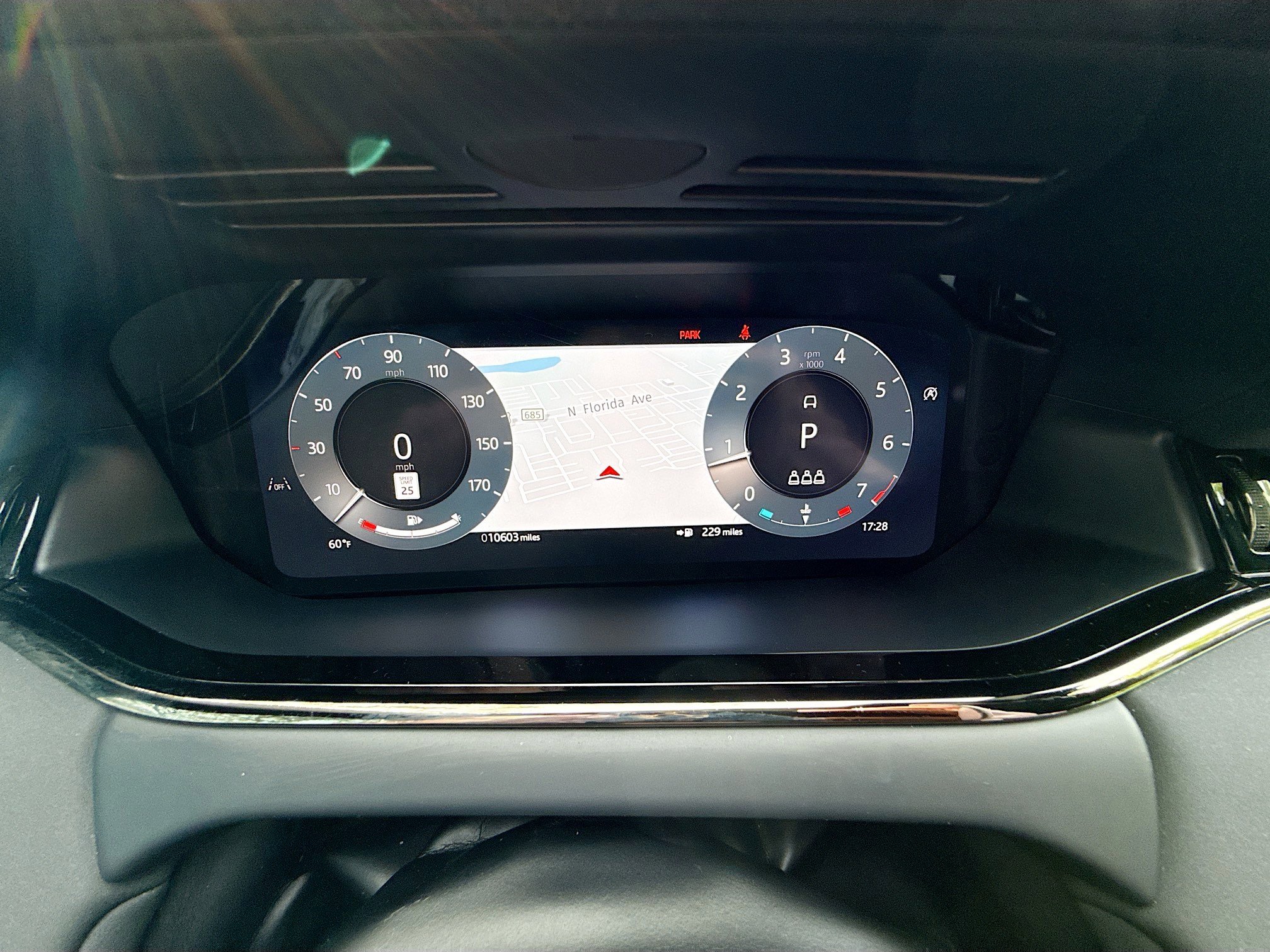 Used 2026 Land Rover Range Rover Evoque S image 39