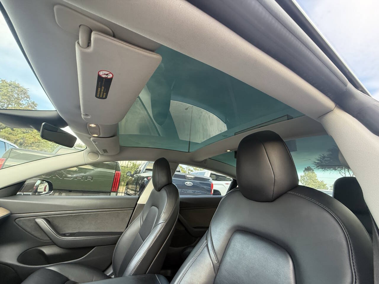 Used 2018 Tesla Model 3 Long Range RWD image 34