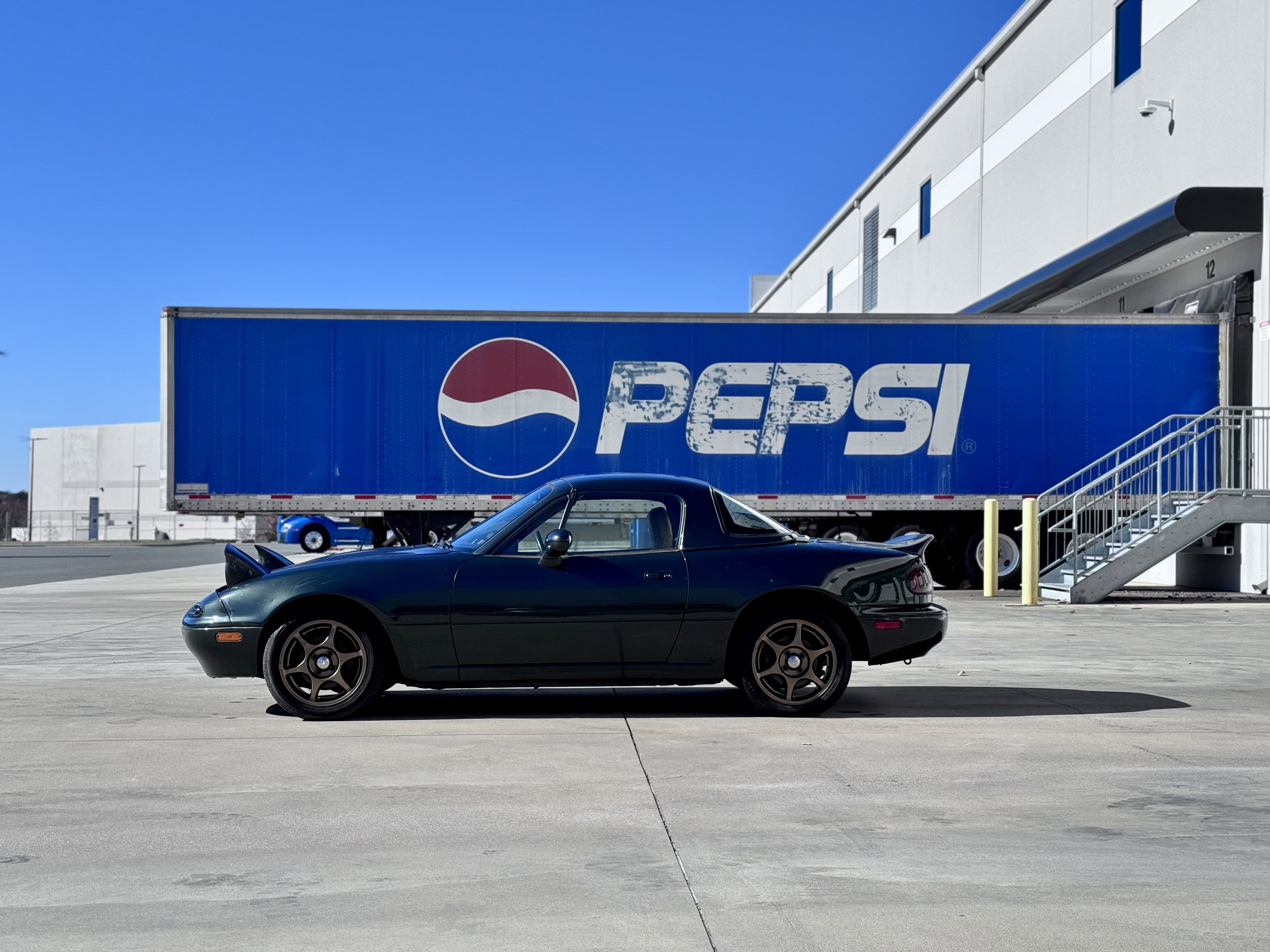 Used 1997 MAZDA MX-5 Miata image 20