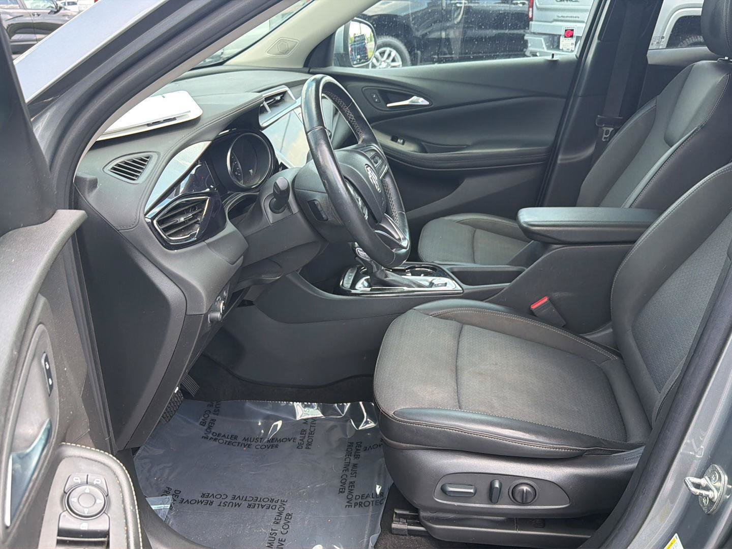 Used 2023 Buick Encore GX Select FWD image 10
