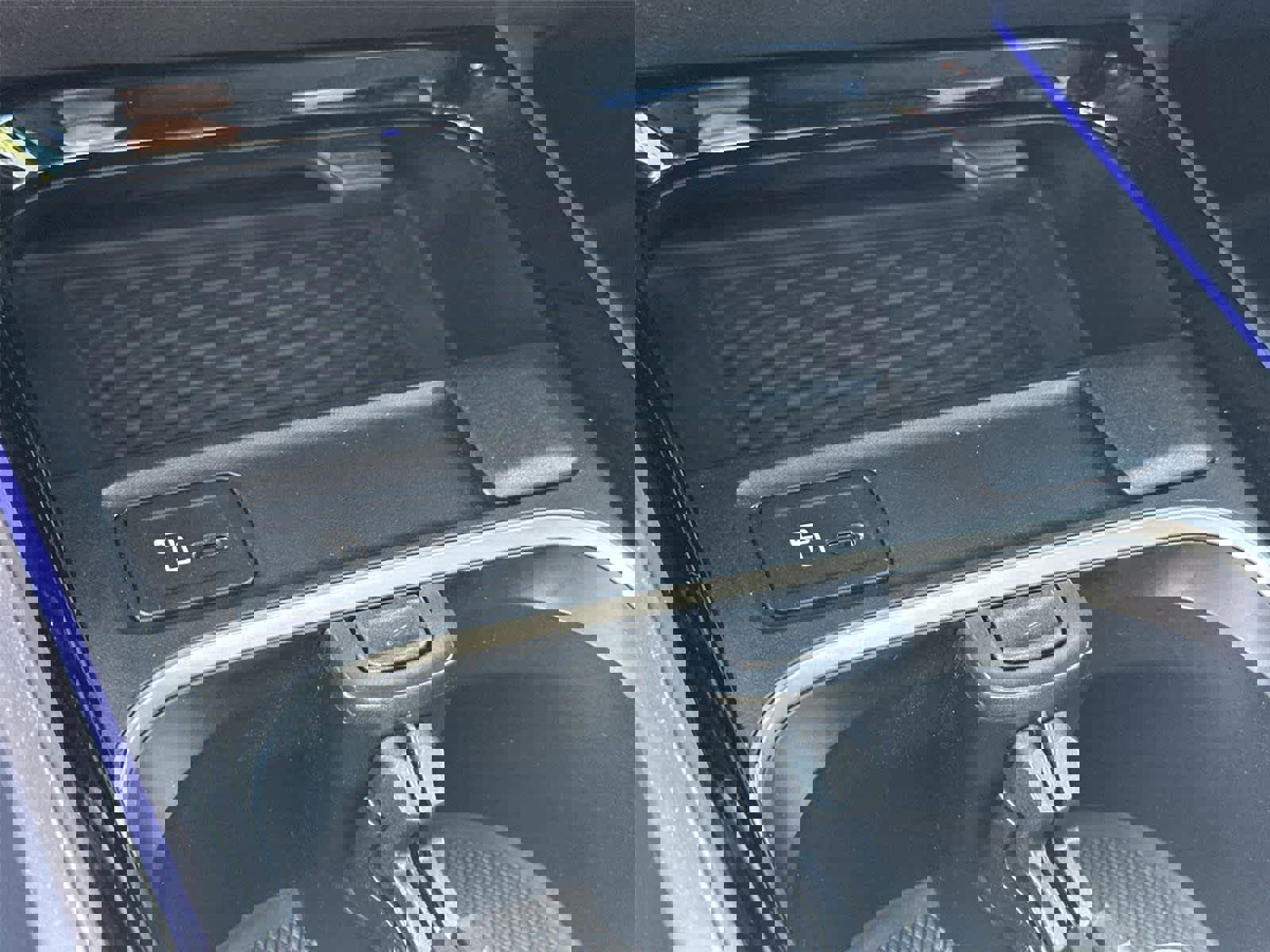 Used 2023 Mercedes-Benz EQB 250+ w/ Exclusive Package image 27