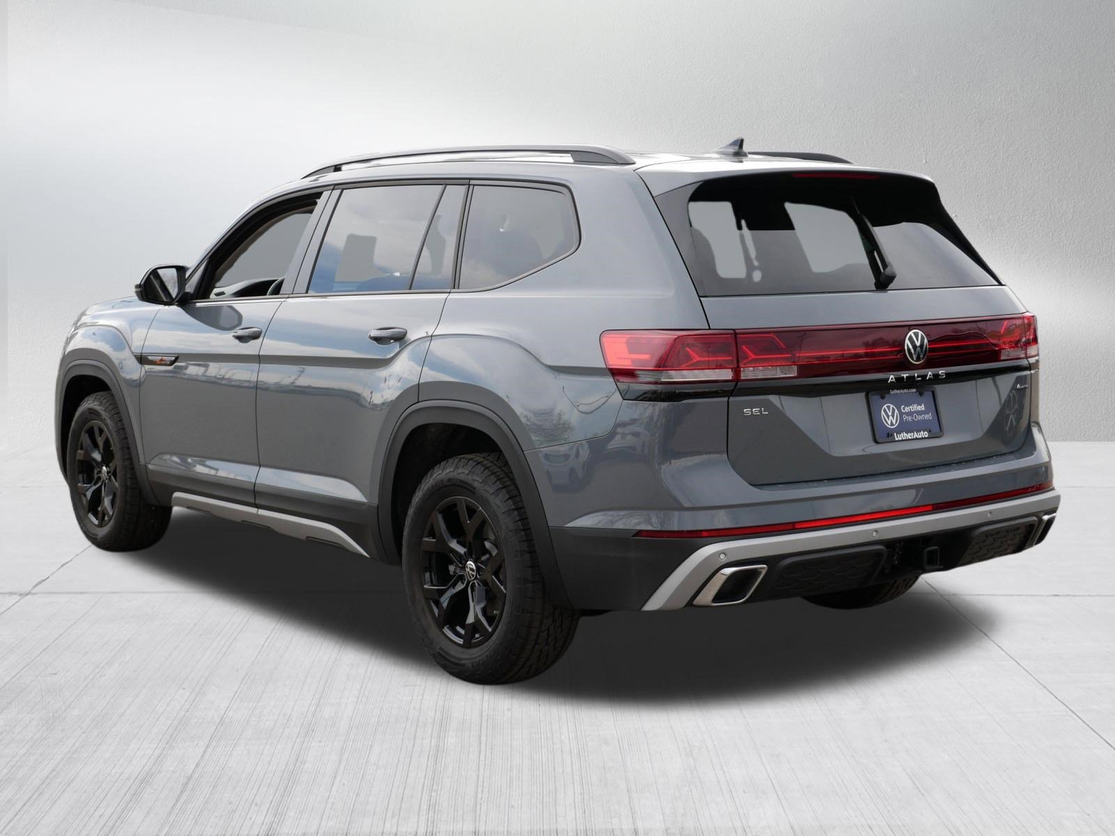 Certified 2024 Volkswagen Atlas Peak Edition SEL image 5