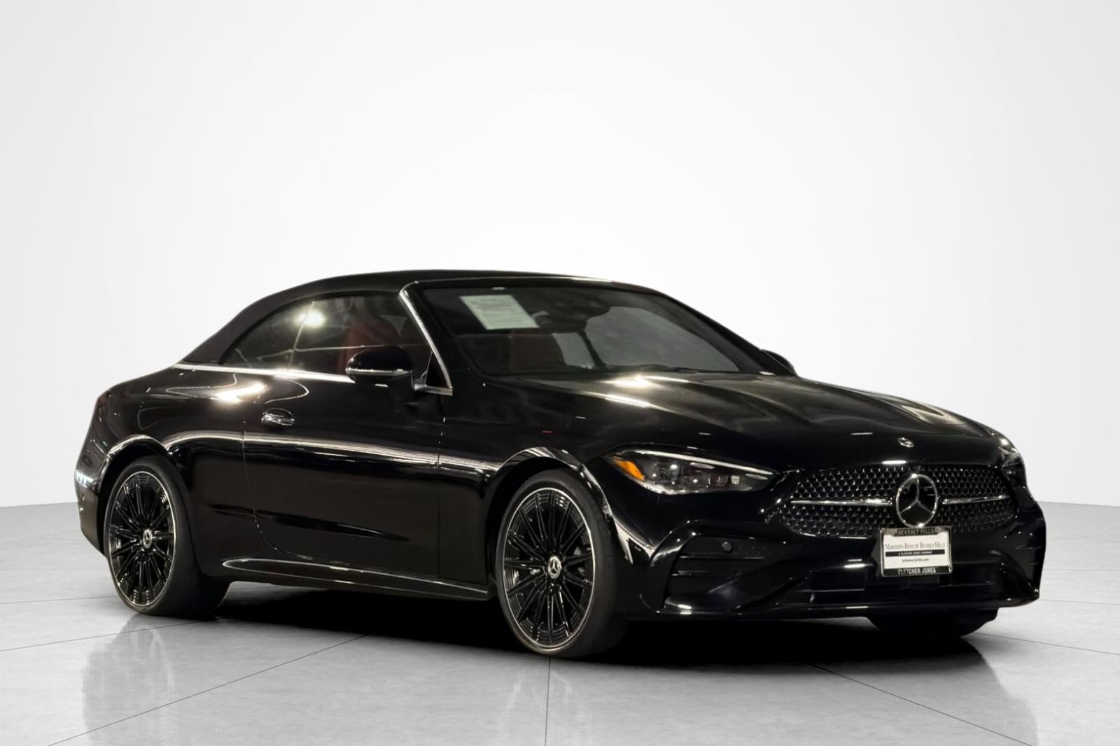 Used 2026 Mercedes-Benz CLE 300 4MATIC Cabriolet image 9