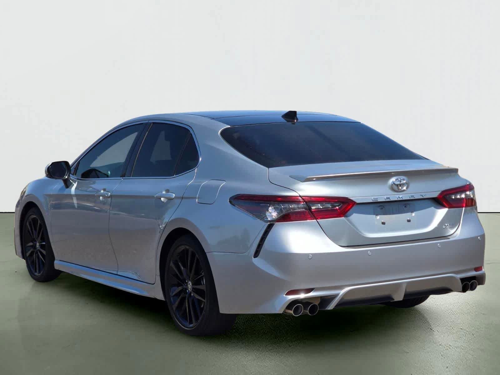 Used 2023 Toyota Camry XSE w/ Navigation Package FWD image 4