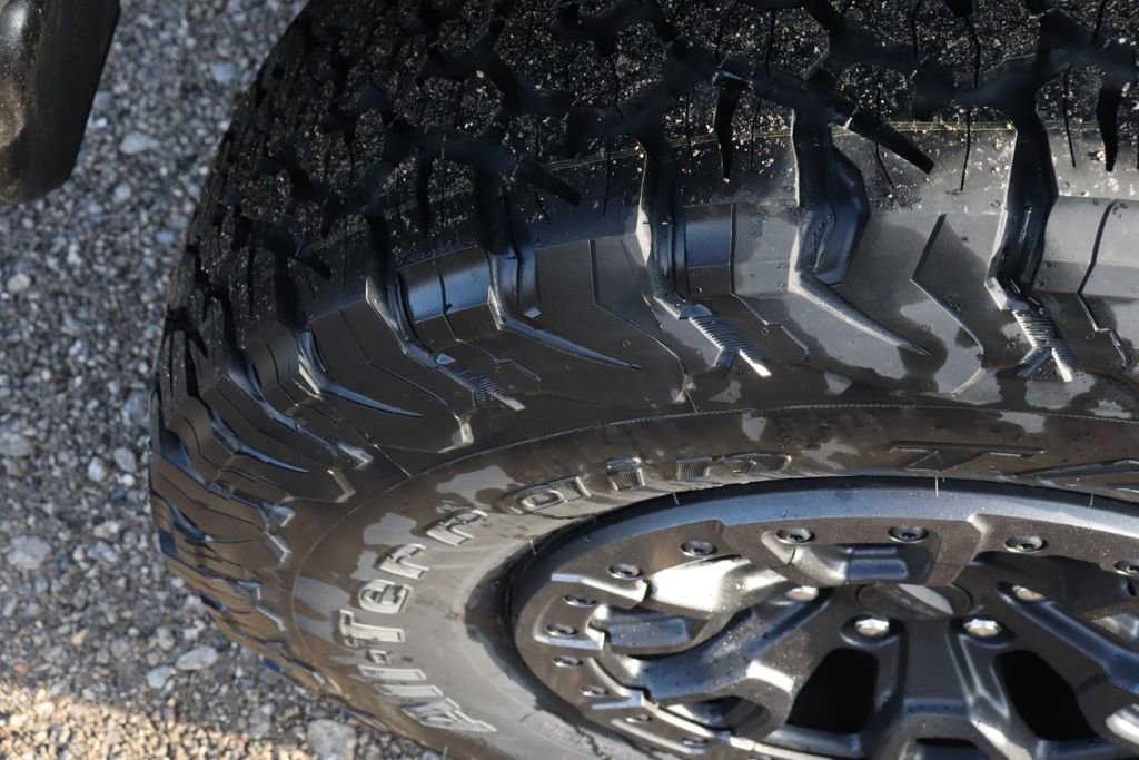New 2025 Ford Bronco Raptor image 40