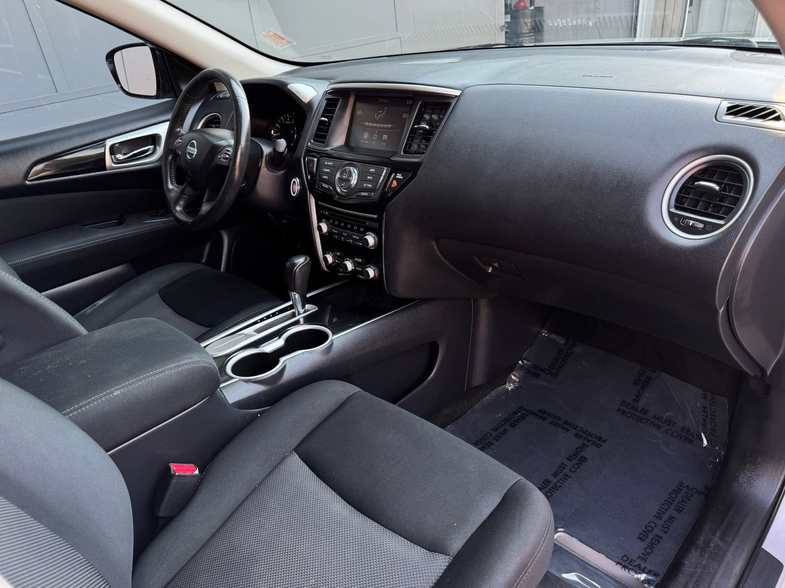Used 2017 Nissan Pathfinder SV FWD image 21