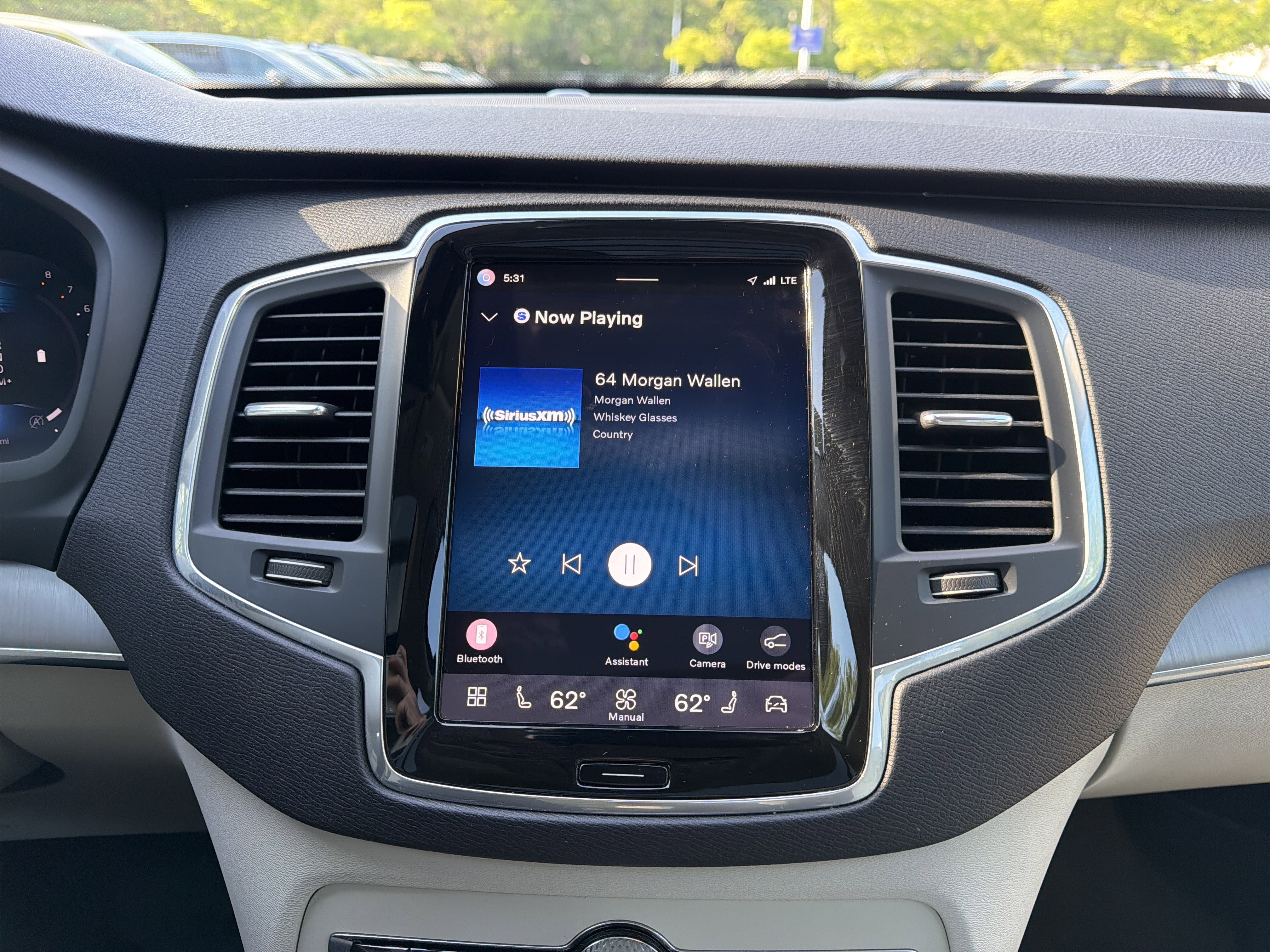 Certified 2025 Volvo XC90 B5 Core w/ Protection Package AWD/4WD image 24