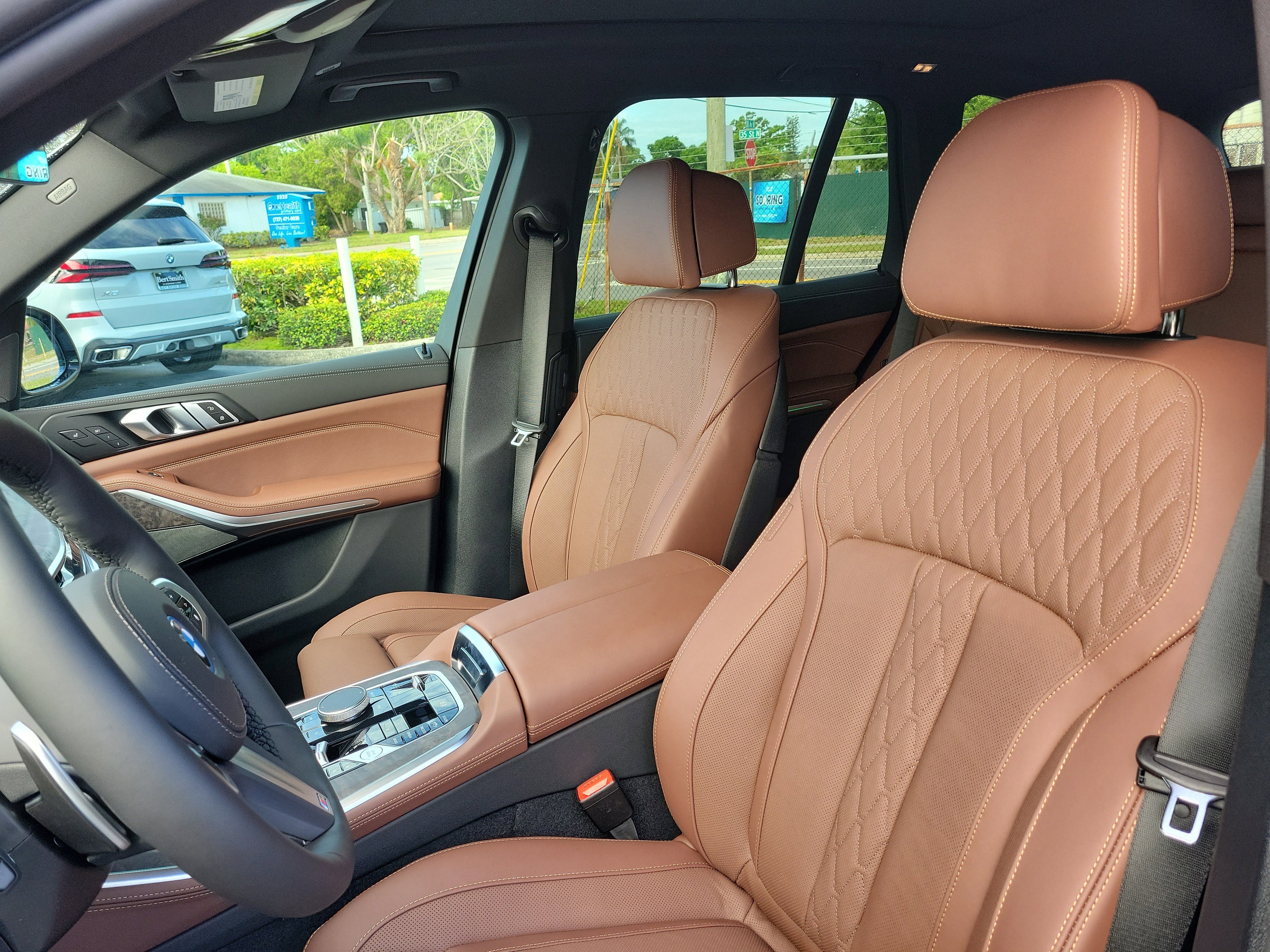 New 2026 BMW X5 xDrive50e w/ M Sport Package image 17