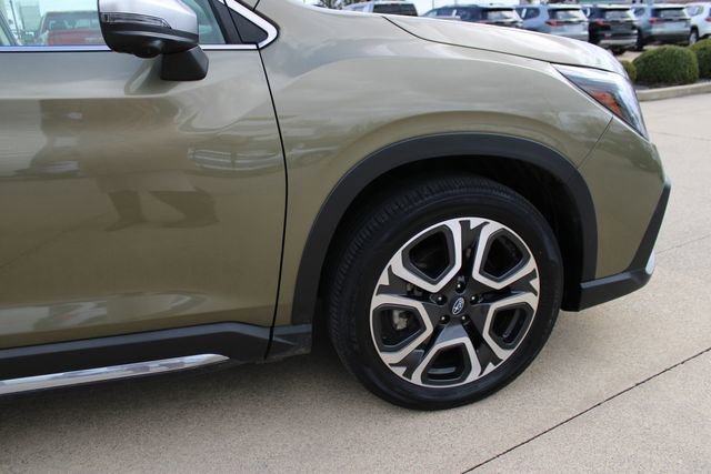 Used 2023 Subaru Ascent Limited w/ Technology Package image 40